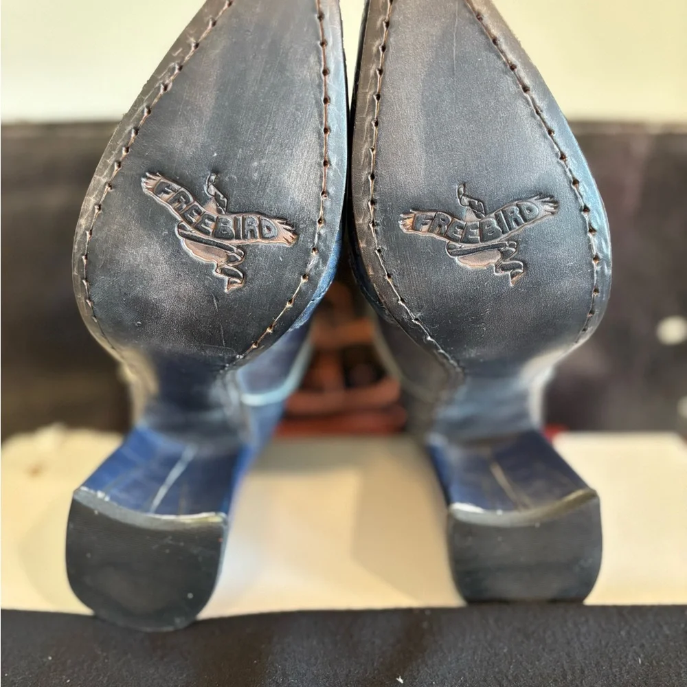 Blue Croc Joey by Freebird 8 - Picture 4 of 4